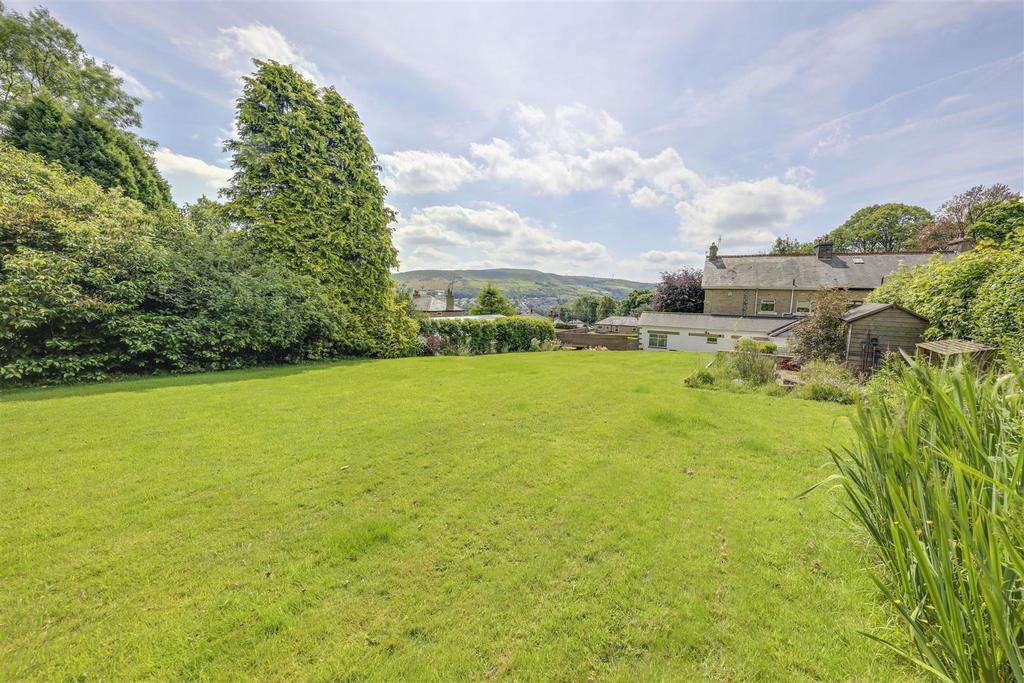 Rear Garden &amp; View