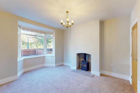 3 bedroom semi-detached house to rent, Priory Road, Stamford