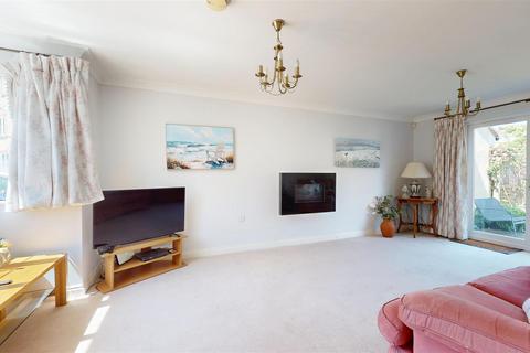 3 bedroom link detached house for sale, Wellow Brook Court, Midsomer Norton, Radstock