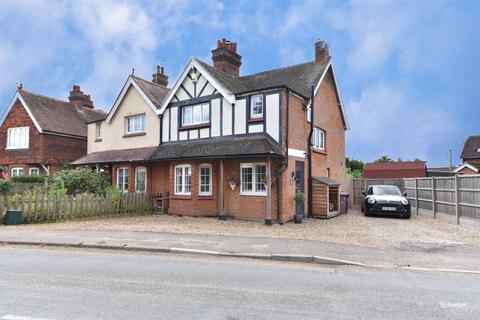 Stevenage - 3 bedroom semi-detached house for sale