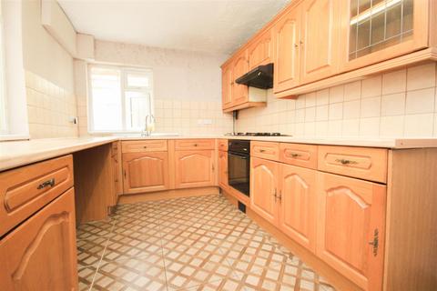 3 bedroom terraced house for sale, Vivian Road, Wellingborough NN8