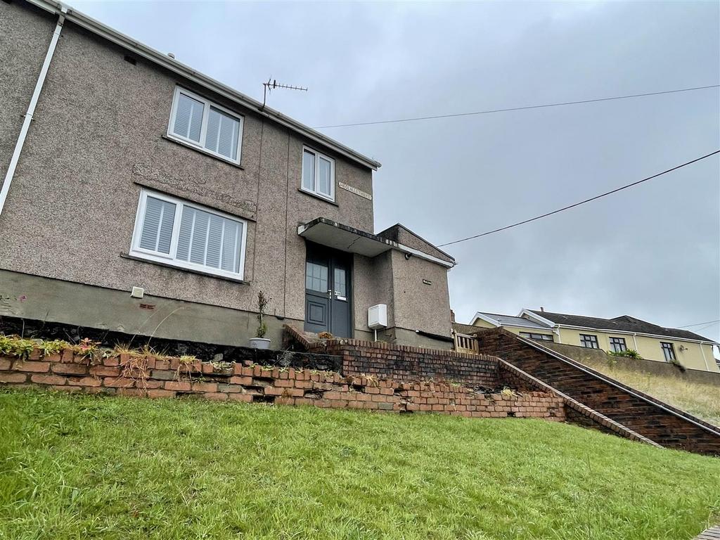 Heol Llethryd, Pontyberem, Llanelli 3 bed semidetached house for sale