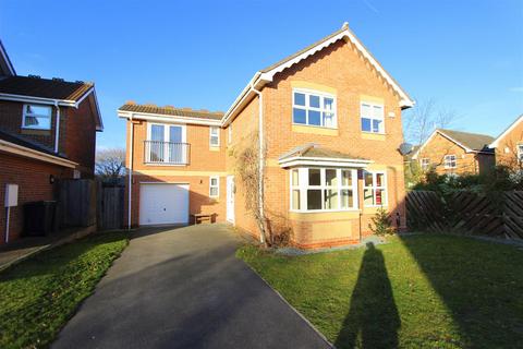 4 bedroom detached house to rent, Anstruther Drive, Darlington
