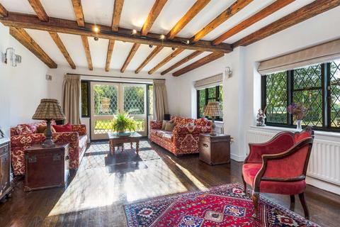 Little Garson Alfold Road, Cranleigh, GU6 8JT