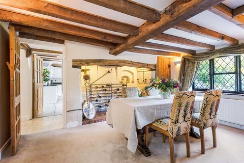 Little Garson Alfold Road, Cranleigh, GU6 8JT