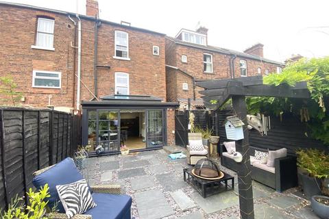 3 bedroom end of terrace house for sale, Ellesmere Road, Shrewsbury