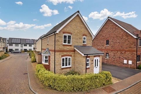 3 bedroom detached house for sale, Woburn Close, Corby NN17