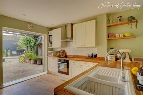 4 bedroom house for sale, Pickersleigh Road, Malvern WR14