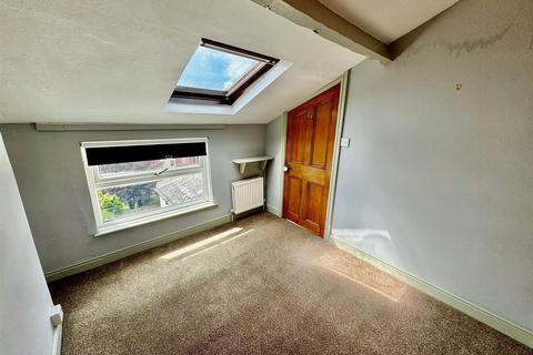 3 bedroom end of terrace house for sale, Garibaldi Street, Scarborough