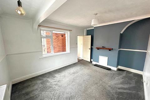 3 bedroom semi-detached house to rent, Poole Street, Stourbridge, West Midlands