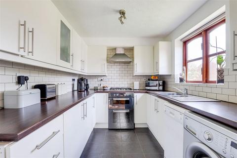 3 bedroom semi-detached house for sale, Spray Close, Colwick NG4