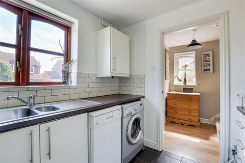 3 bedroom semi-detached house for sale, Spray Close, Colwick NG4