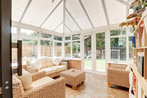 37 Spray Close, Colwick, Nottingham, NG4 2GT