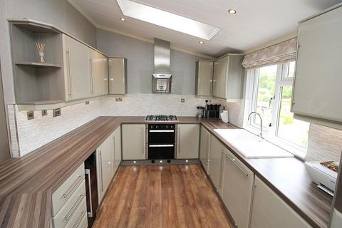 2 bedroom park home for sale, Warren Lodges, Woodham Walter