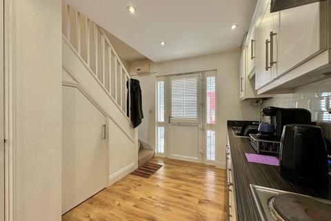 The Quirky House, 62b Station Road, Burnham-on-crouch, CM0 8HF