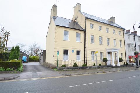 2 bedroom apartment to rent, Flat 4, Woodstock House, Cowbridge, Vale Of Glamorgan, CF71 7AF