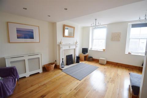 2 bedroom apartment to rent, Flat 4, Woodstock House, Cowbridge, Vale Of Glamorgan, CF71 7AF