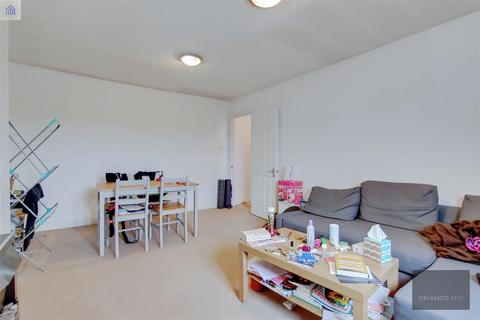 1 bedroom apartment to rent, Cadmus Close, Clapham