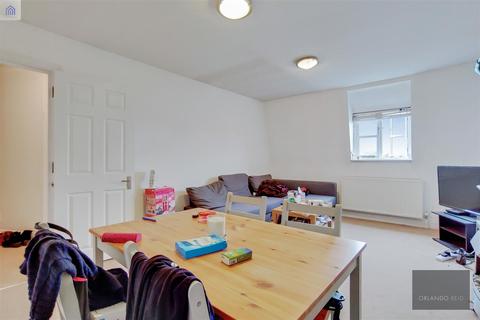 1 bedroom apartment to rent, Cadmus Close, Clapham