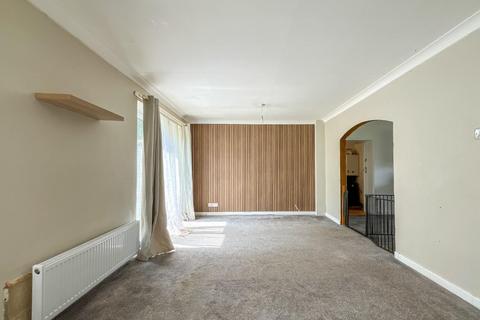 3 bedroom semi-detached house for sale, Park Road, Savile Town, Dewsbury