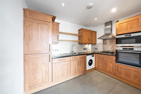 2 bedroom flat for sale, 533 Whippendell Road, Watford WD18