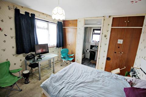 72 Coptefield Drive, Belvedere, DA17 5RL