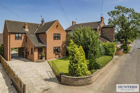 3 bedroom detached house for sale, Broach Lane, Kellington, Goole