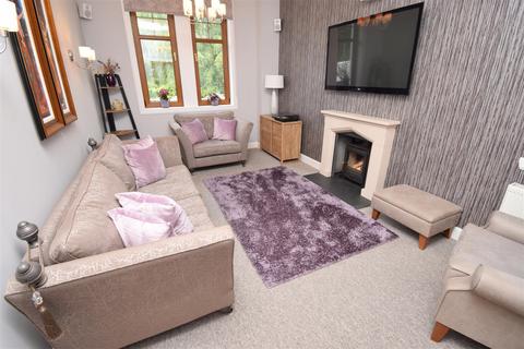 3 bedroom end of terrace house for sale, Glenmhor, Foyers, Inverness