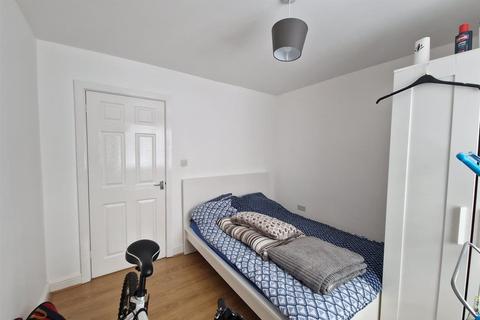 1 bedroom maisonette to rent, Canons Road, Ware