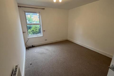 2 bedroom semi-detached house to rent, Mushroom Field Road, Northampton NN3