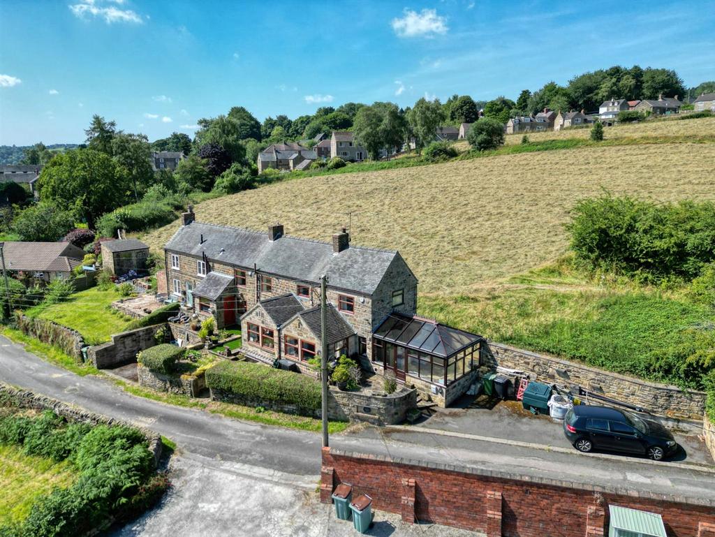 Drone shot - front of the home.jpg