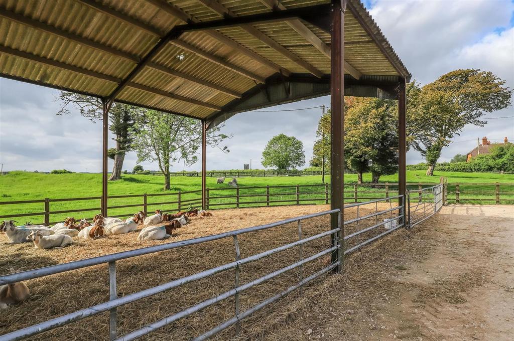 Pole barn