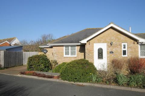 2 bedroom semi-detached bungalow to rent, Linstone Drive, Norton, Yarmouth