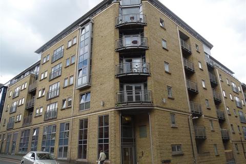 1 bedroom flat to rent, Hamilton Court Montague Street Bristol