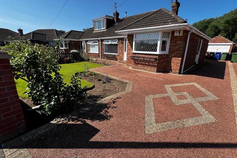 2 bedroom semi-detached bungalow for sale, Queen Elizabeth Road, Humberston, Grimsby, N.E. Lincs, DN36 4DQ