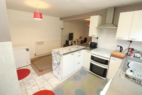 8 Abbotts Way, Rushden, NN10 9PL