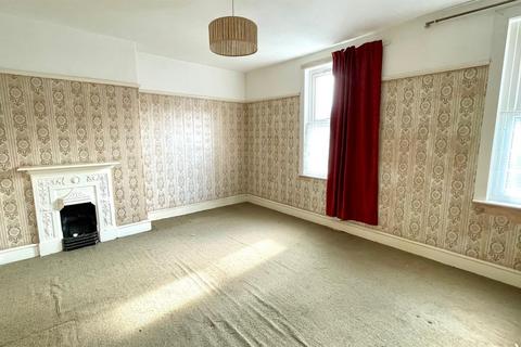 3 bedroom terraced house for sale, Highfield Road, Colwyn Bay