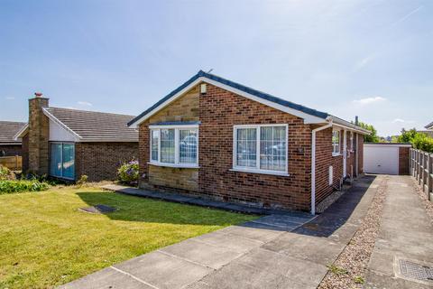 3 bedroom detached bungalow for sale, Stillwell Drive, Wakefield WF2