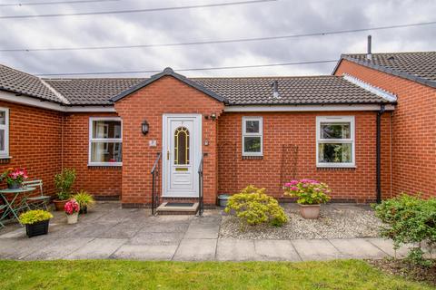 2 bedroom terraced bungalow for sale, Holly Court, Outwood WF1