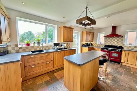 5 bedroom detached house for sale, Wilmslow Road, Handforth, Wilmslow