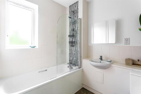 126 Rough Rew, Dorking, RH4 2PB