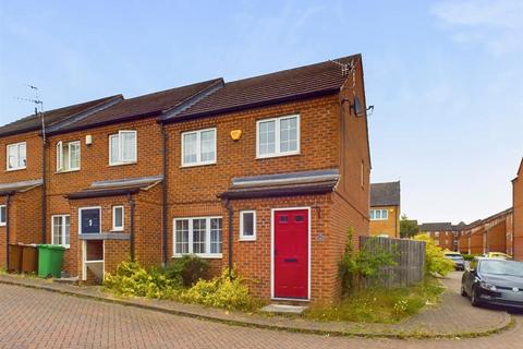 3 bedroom end of terrace house for sale, Slaters Way, Nottingham NG5