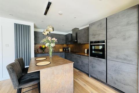 27 Leeway Road, Southwell, NG25 0BX
