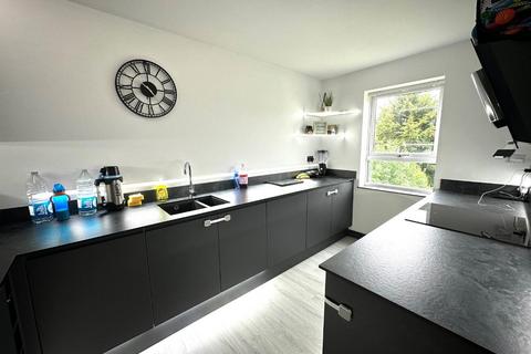 2 bedroom apartment for sale, Burrows Court, Lumbertubs, Northampton NN3