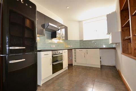 3 bedroom end of terrace house for sale, Athelstan Road, Dorchester