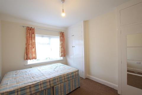36 Midsummer Avenue, Hounslow, TW4 5BB