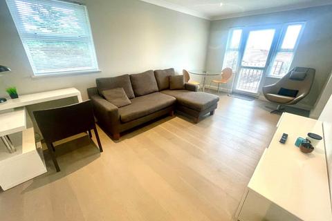 2 bedroom flat to rent, Page Street, Mill Hill, NW7