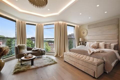 4 bedroom penthouse to rent, St Johns Wood Park, London