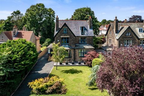 5 bedroom detached house for sale, Park Lane, The Ellers, Roundhay LS8