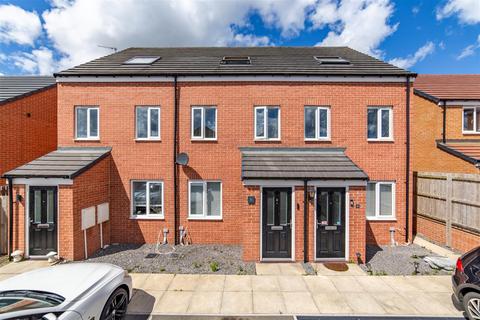 3 bedroom townhouse for sale, Gullane Close, Cramlington NE23